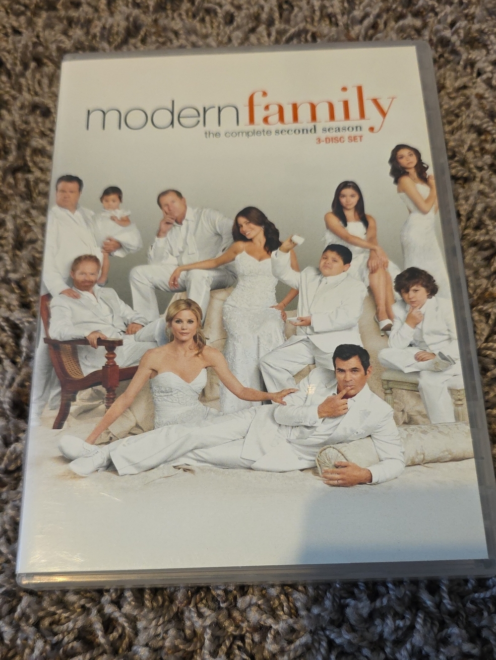 Modern Family: The Complete Second Season - White DVD Set
